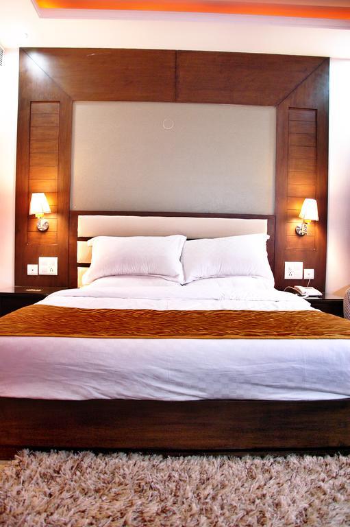 Hotel Palmdale Zirakpur Номер фото